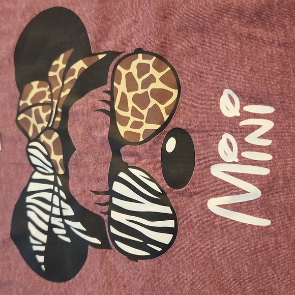 Mini TShirt. Size 4T - Picture 2 of 4